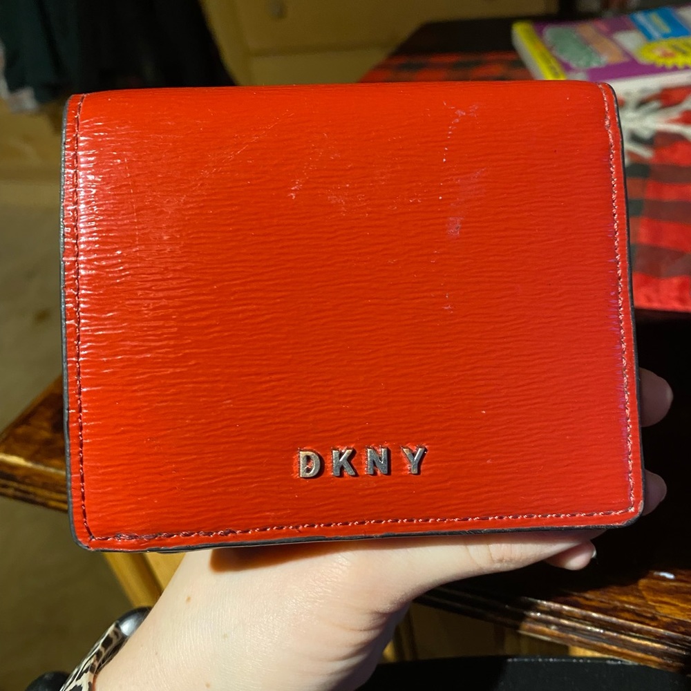 DKNY wallet